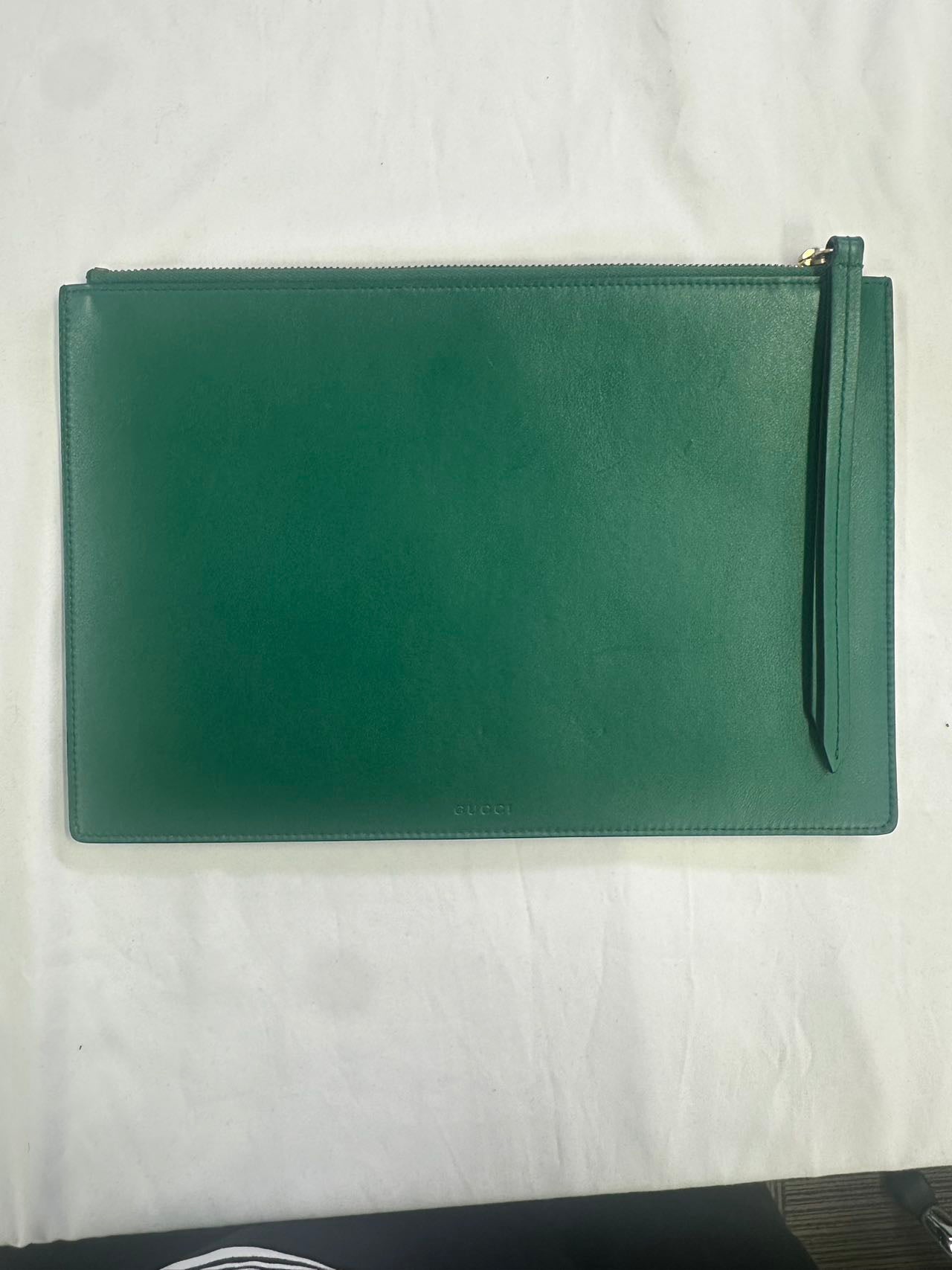 GUCCI<br>Leather Clutch Bag