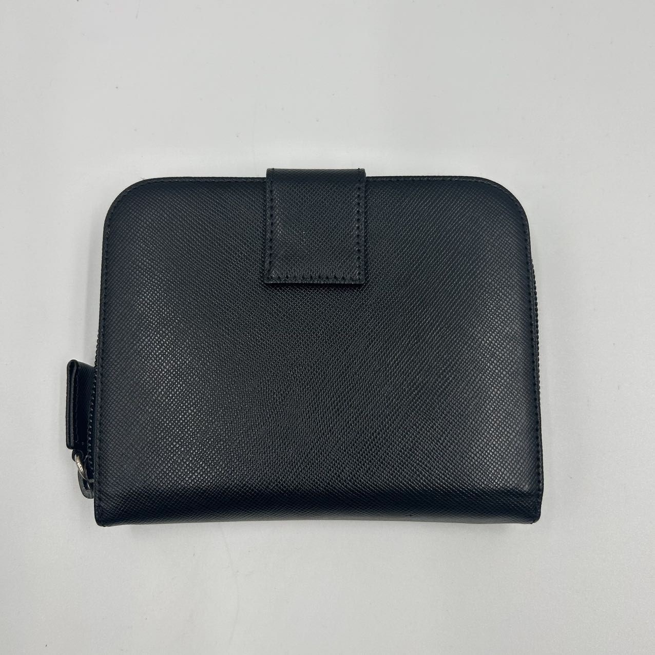 PRADA<br>Saffiano Wallet