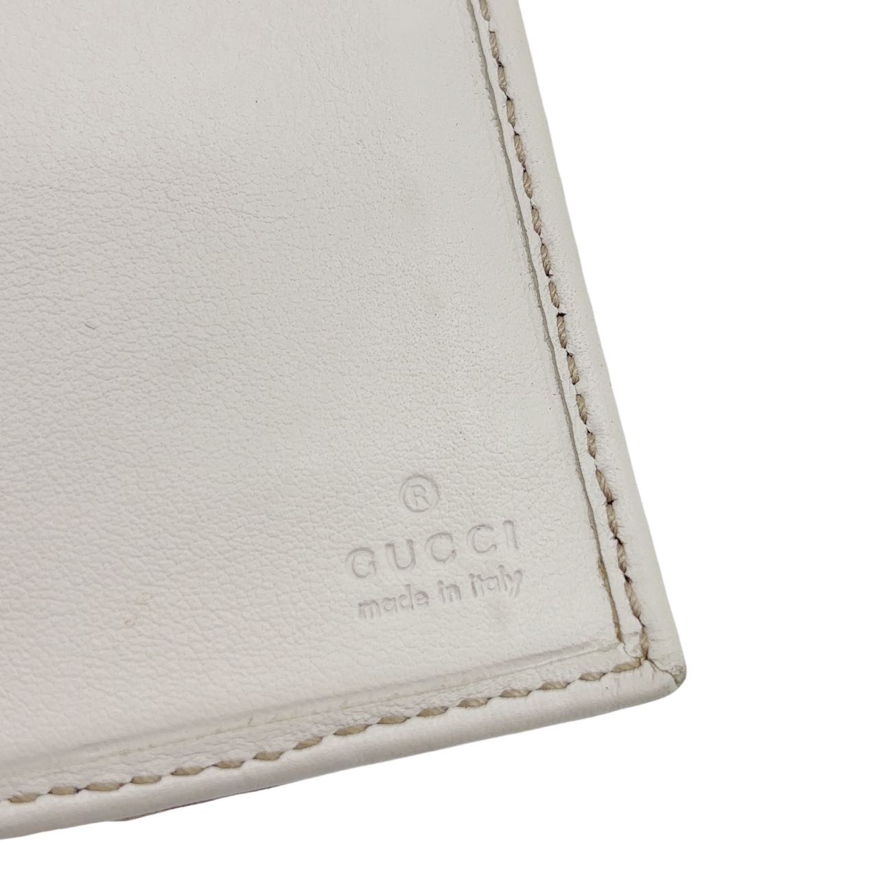 GUCCI<br> Portefeuille long en toile GG