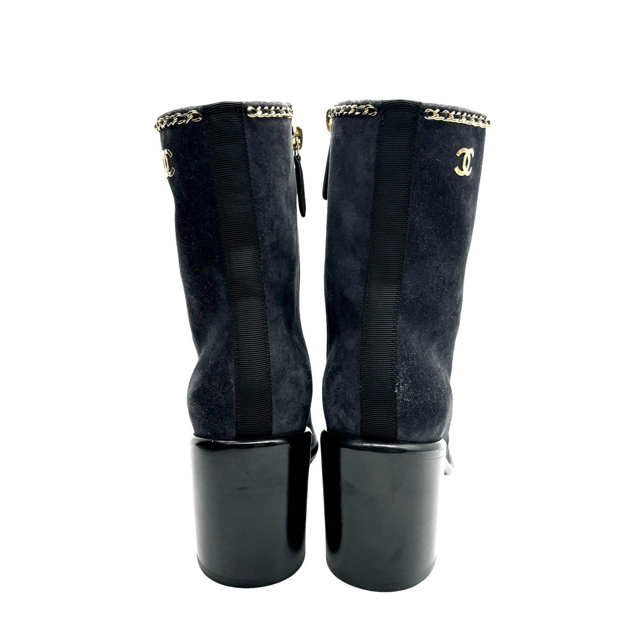 CHANEL<br> Wildlederstiefel