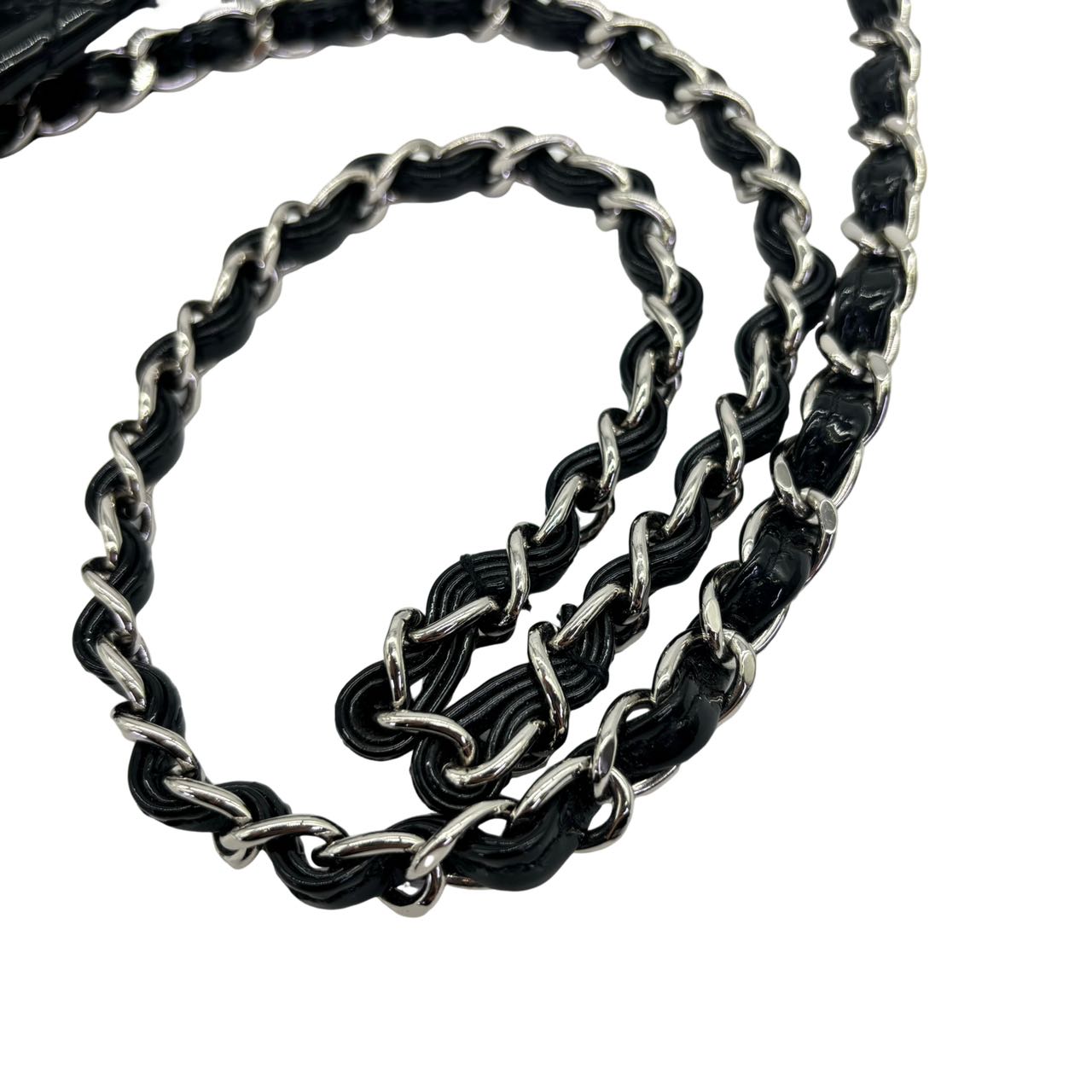 CHANEL<br> Lack-Umhängetasche mit durchgehender Kette