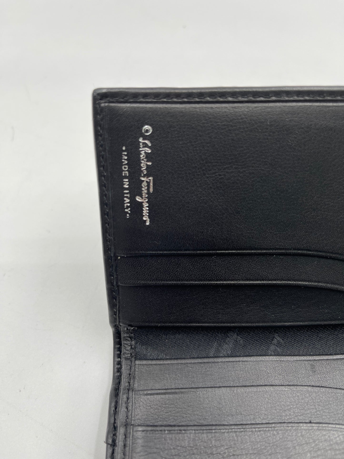 FERRAGAMO<br>Gancini Wallet