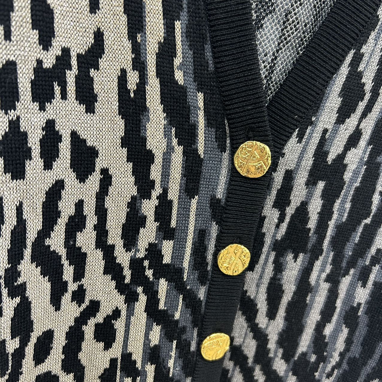 YVES SAINT LAURENT<br> Strickjacke mit Leopardenmuster