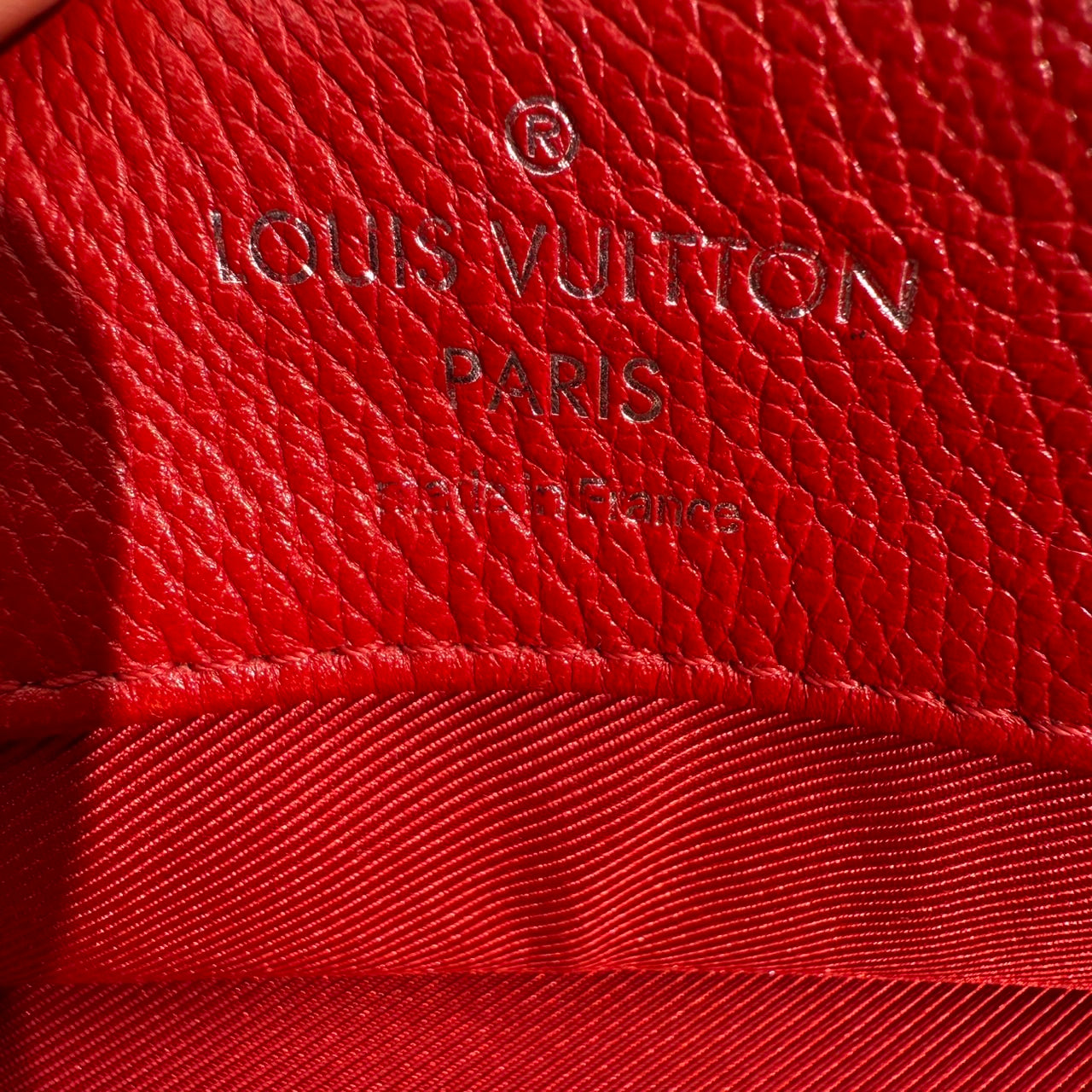 LOUIS VUITTON<br>Lockme Bag