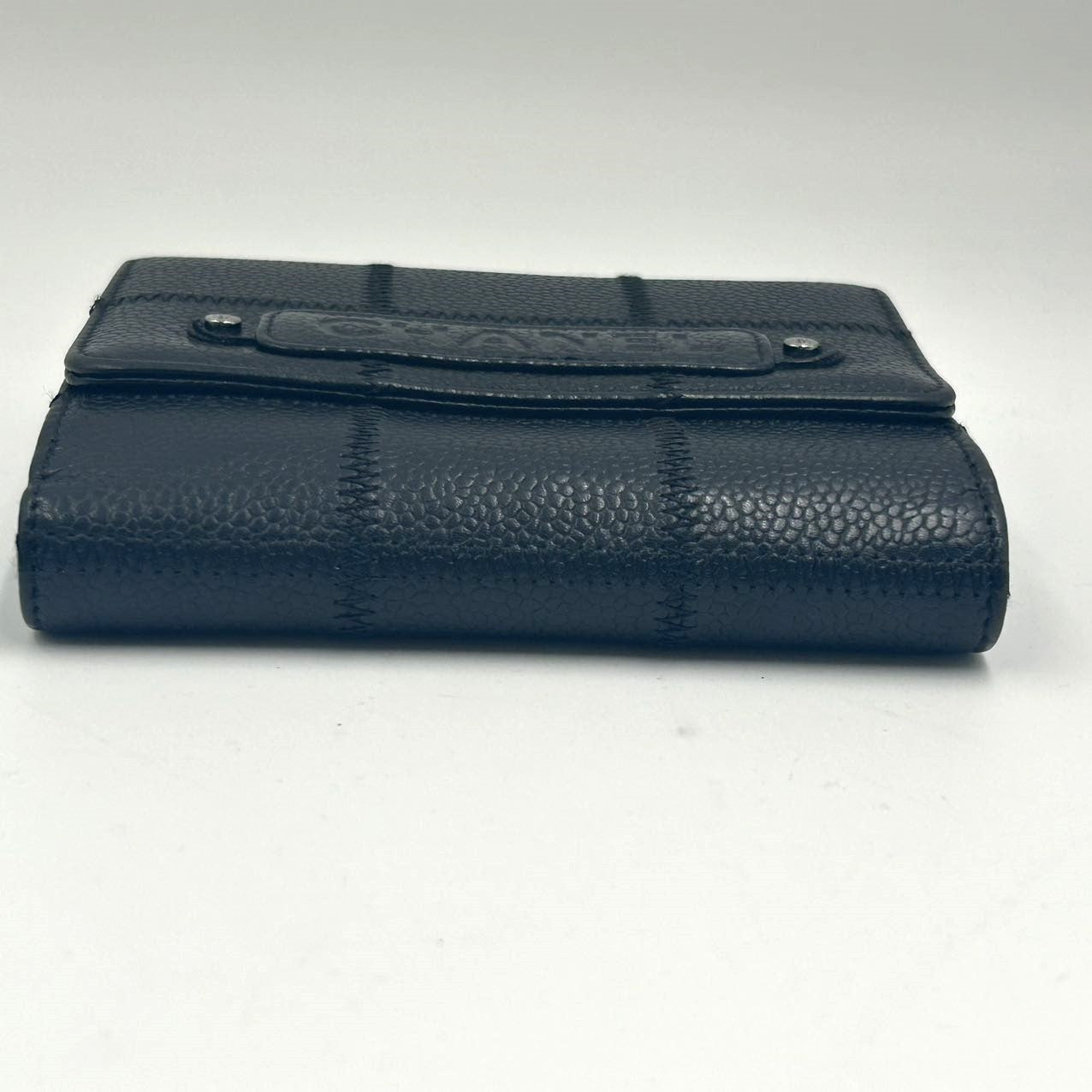 CHANEL<br>Caviar Skin Round Wallet