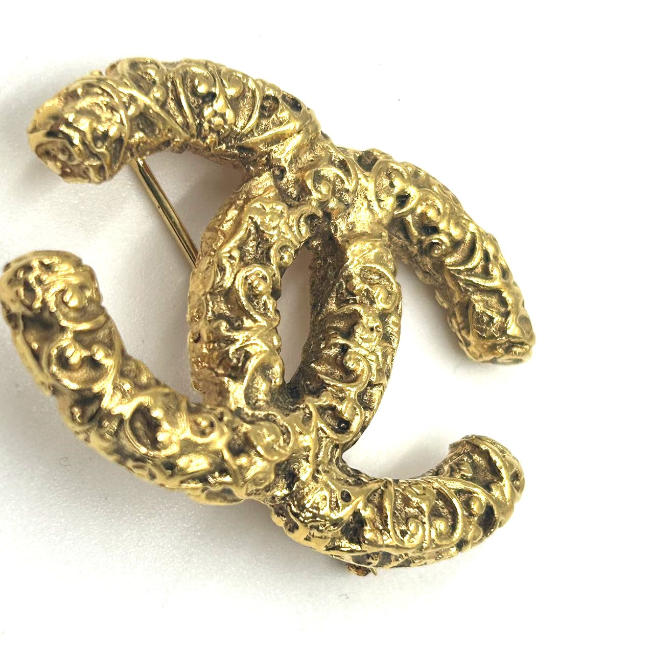 CHANEL<br>1993 Florentine CC Brooch