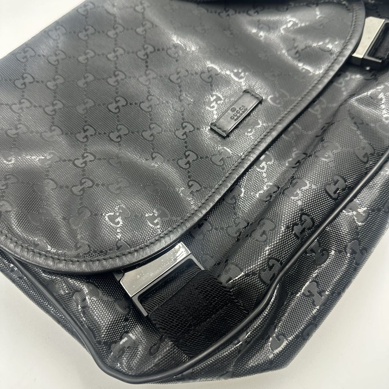 GUCCI<br>Imprime Messenger Bag