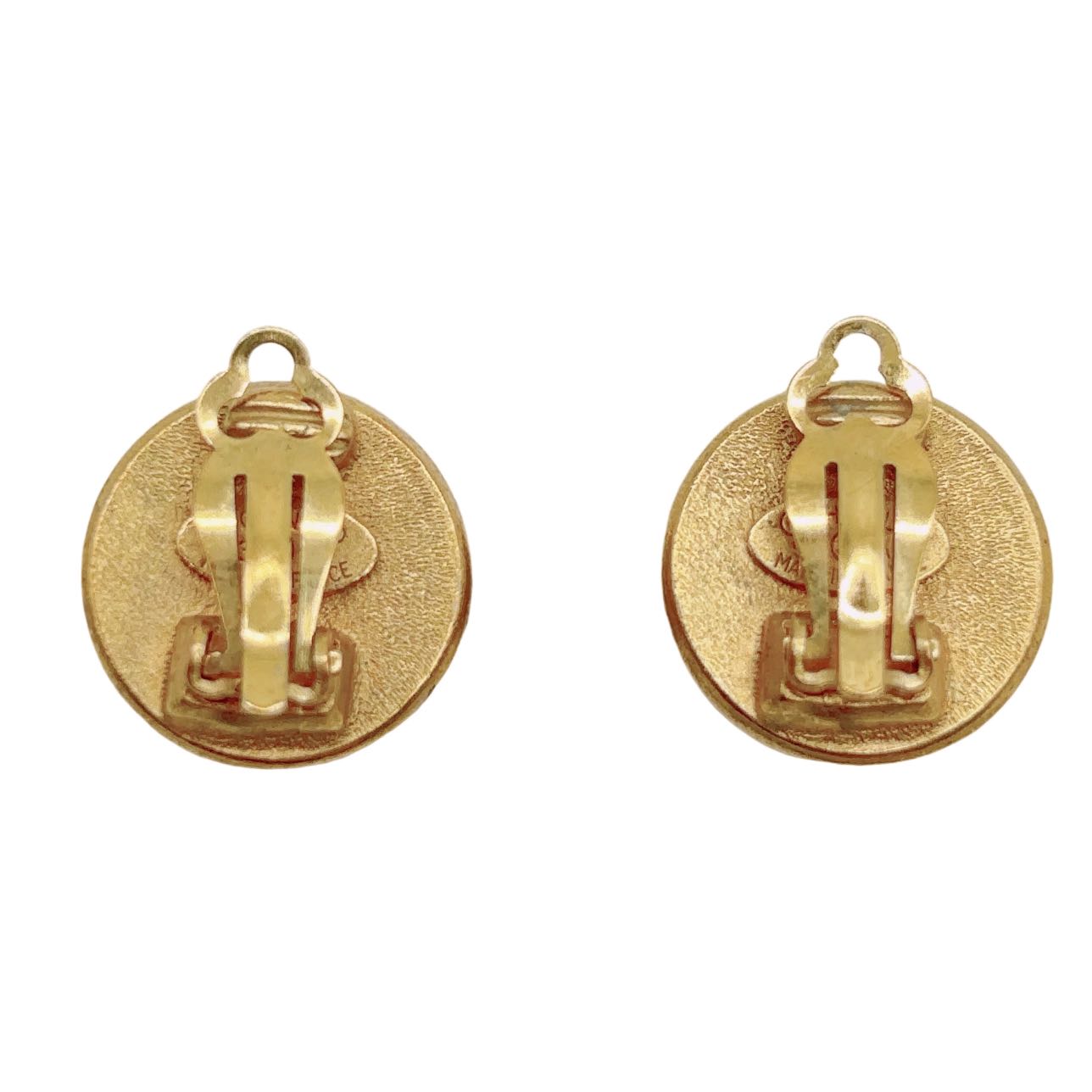 CHANEL<br> Des boucles d'oreilles