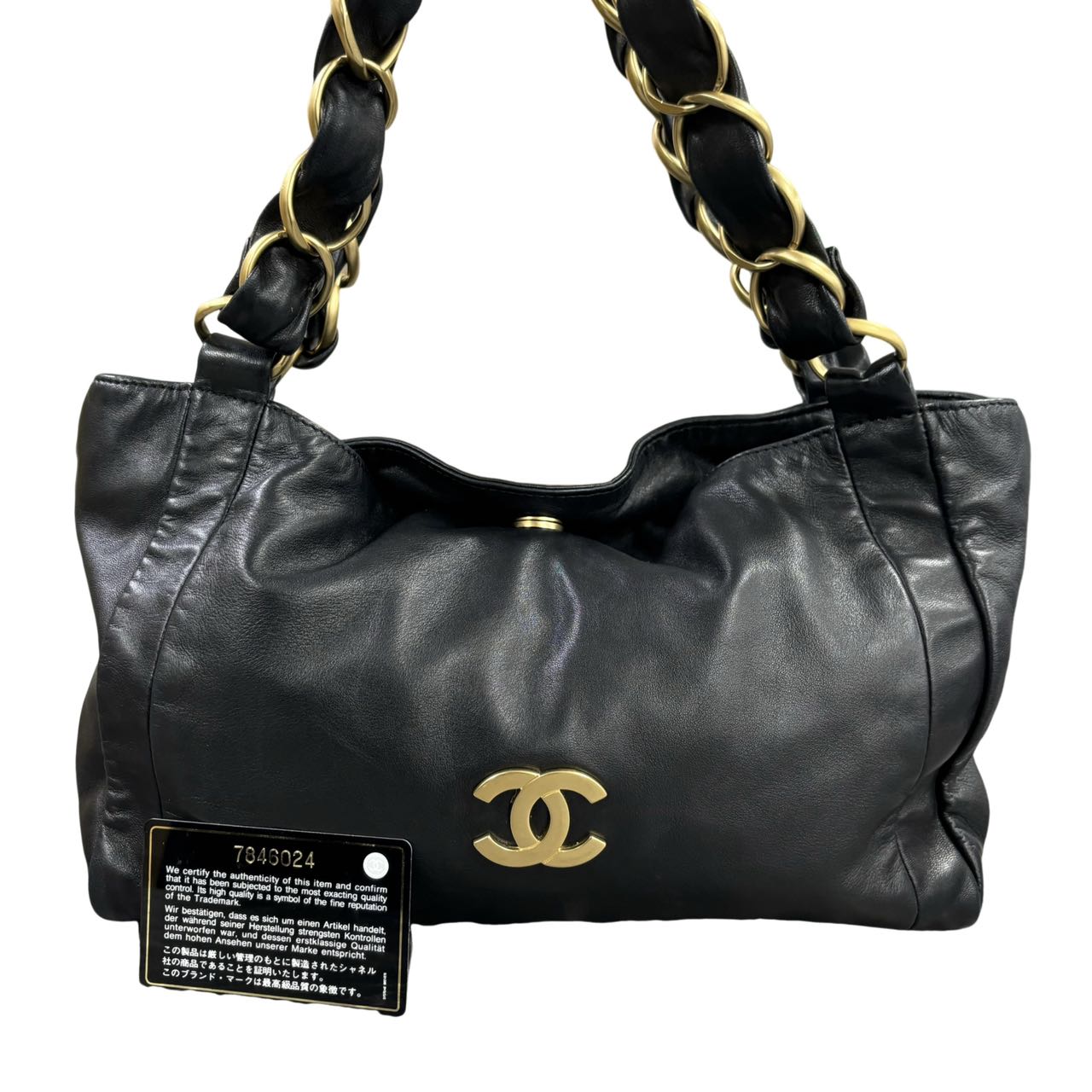 CHANEL<br> Petit sac à bandoulière Olsen en cuir d'agneau