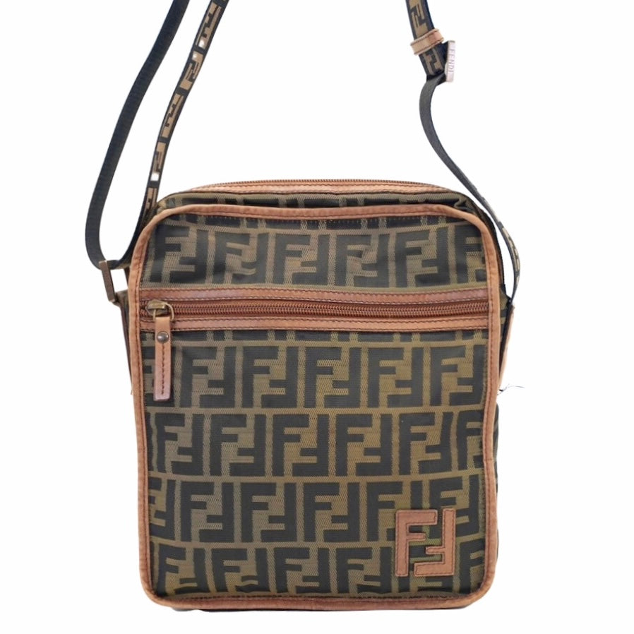 FENDI<br> Sac à bandoulière Zucca