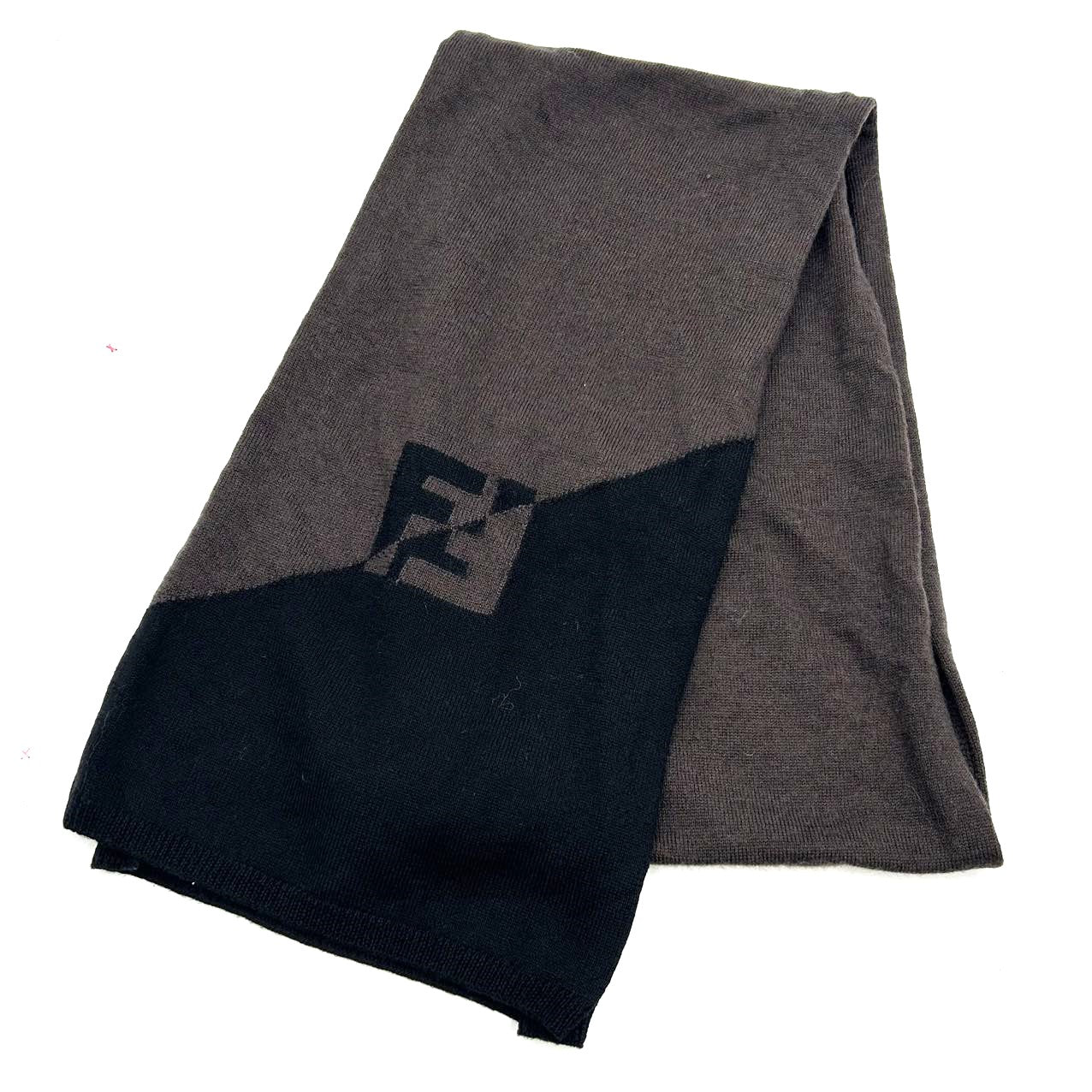 FENDI<br>Logo Wool Muffler