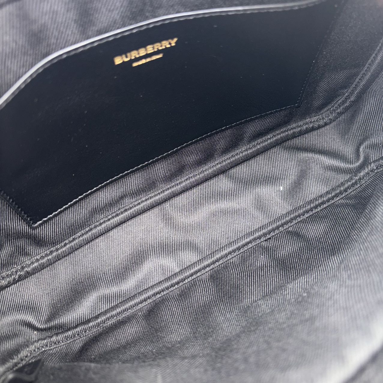 BURBERRY<br> Sac à bandoulière Lola