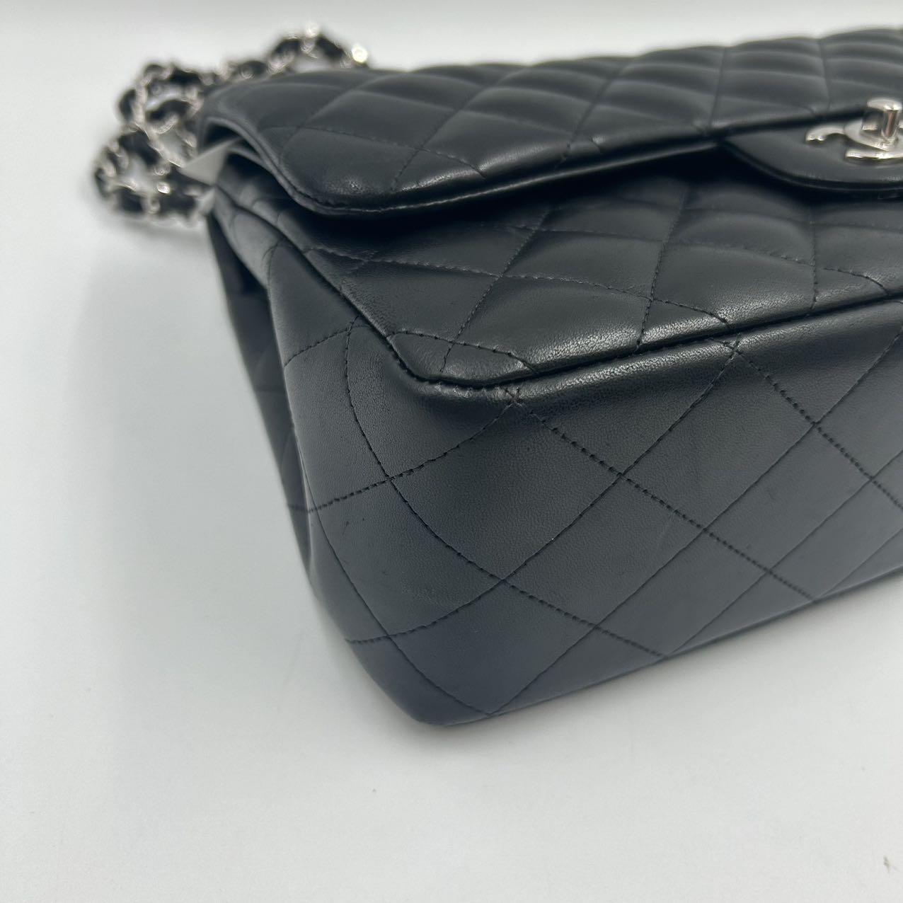 CHANEL<br>Double Flap Matelasse