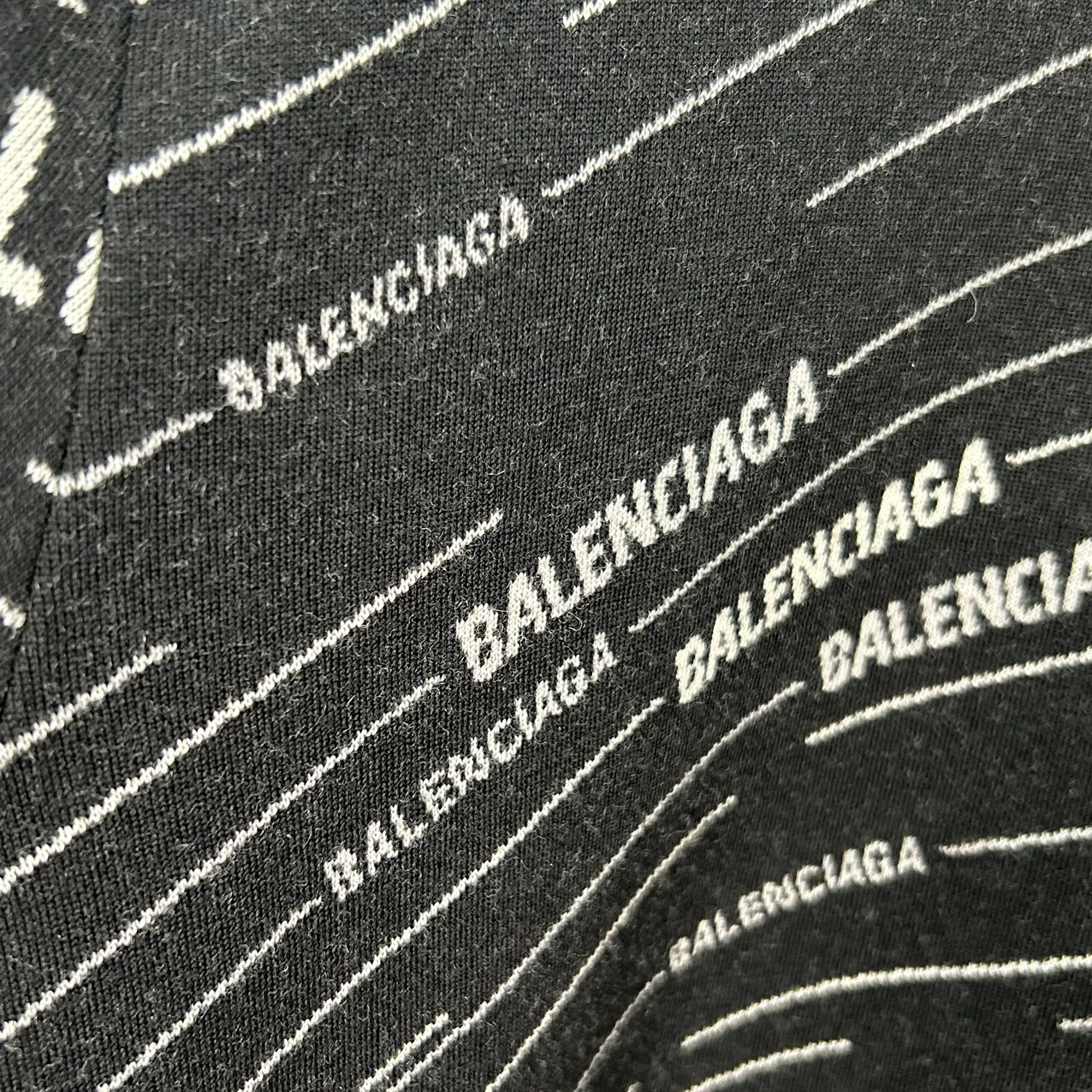 BALENCIAGA<br> Jacquard-Strick mit Rundhalsausschnitt