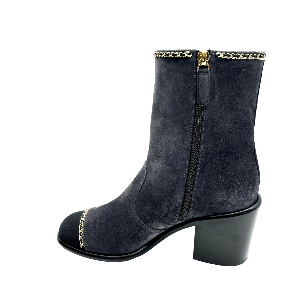 CHANEL<br> Wildlederstiefel