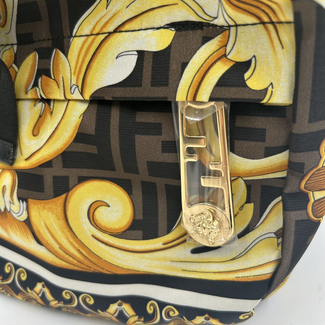 VERSACE<br>x Fendi Back Pack