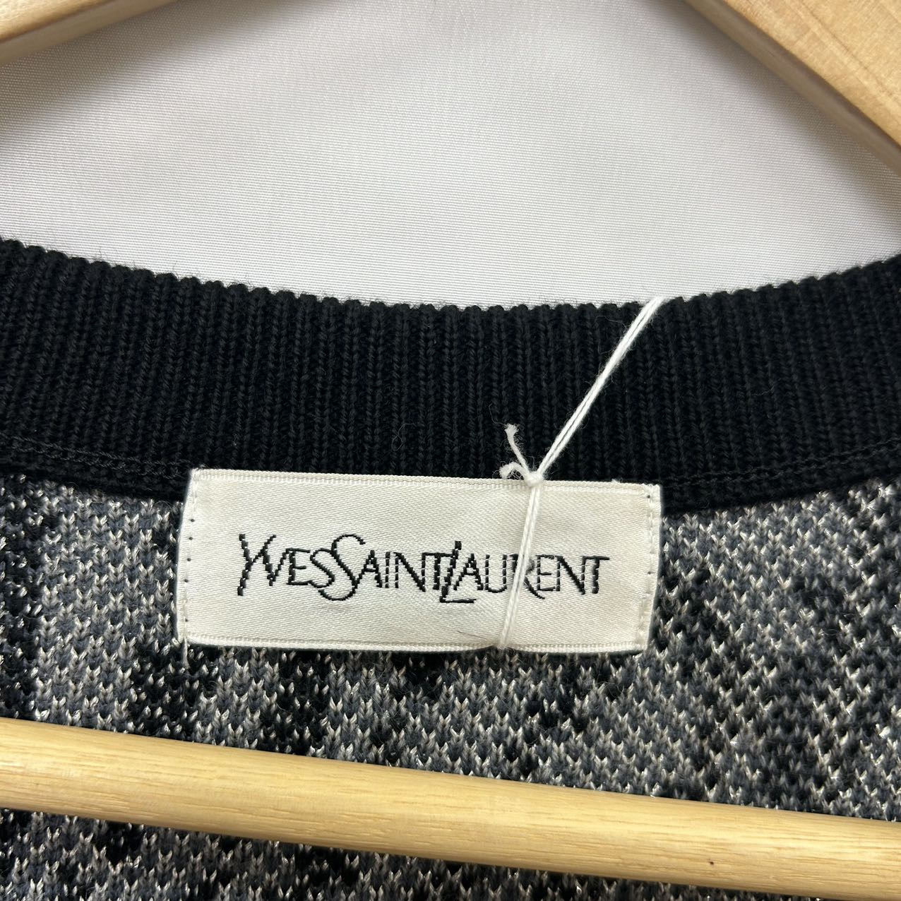 YVES SAINT LAURENT<br> Strickjacke mit Leopardenmuster