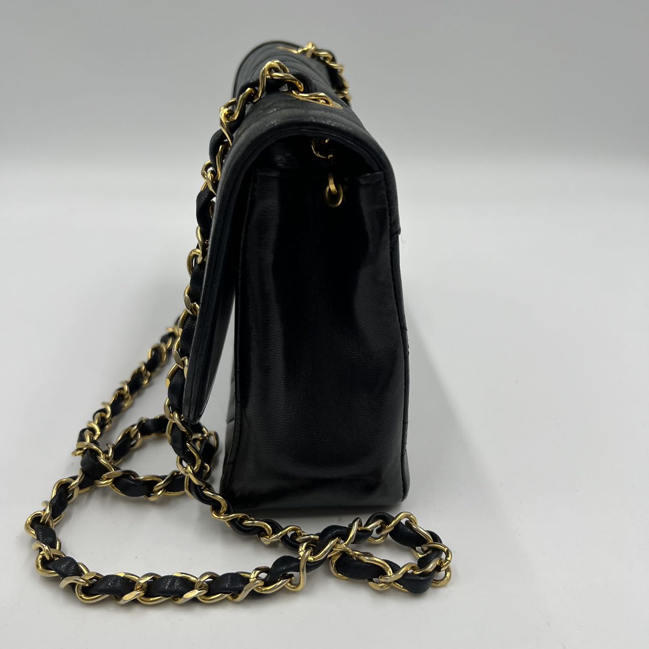 CHANEL<br>Matelasse Chain Shoulder Bag