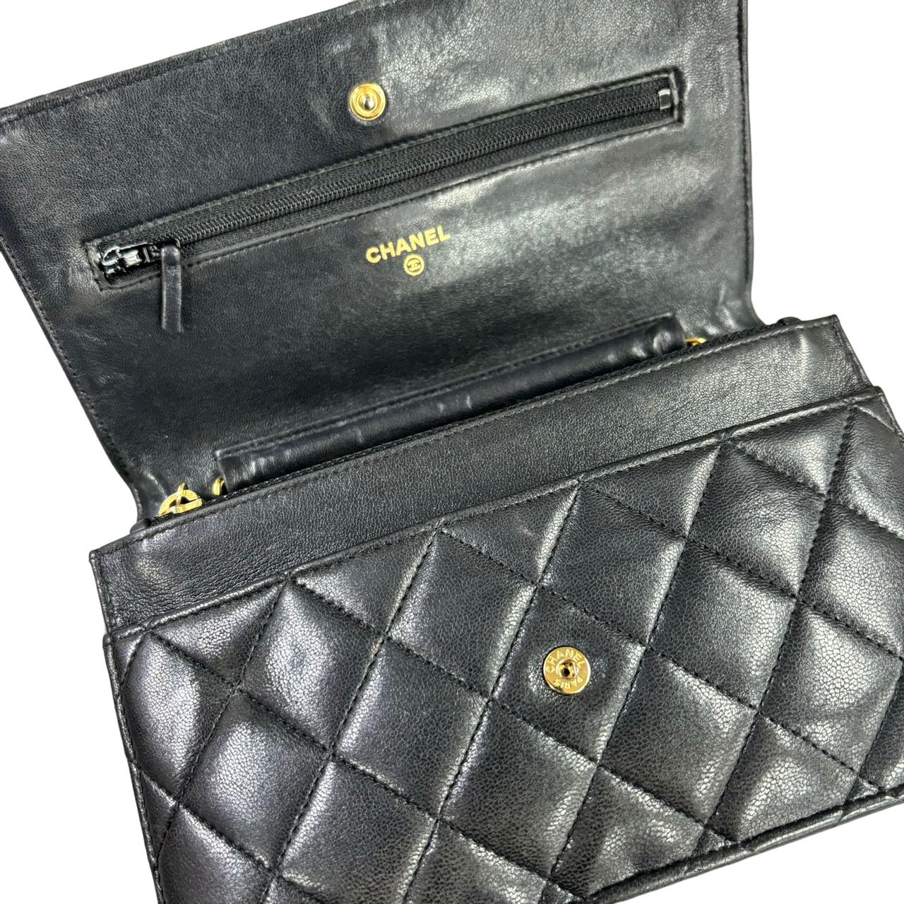 CHANEL <br> Lambskin Matelasse Wallet On Chain