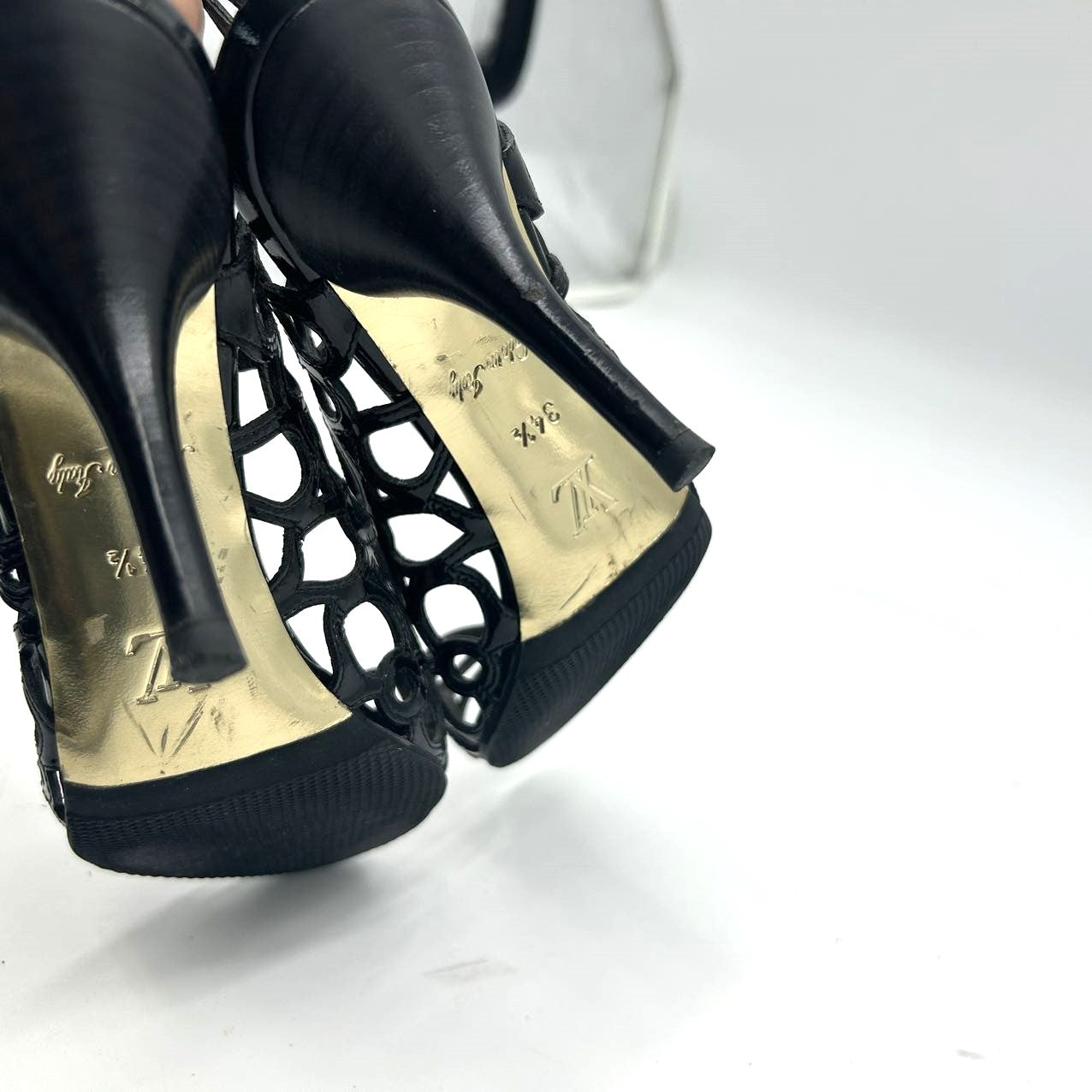 LOUIS VUITTON<br>Patent Leather Strappy Sandals