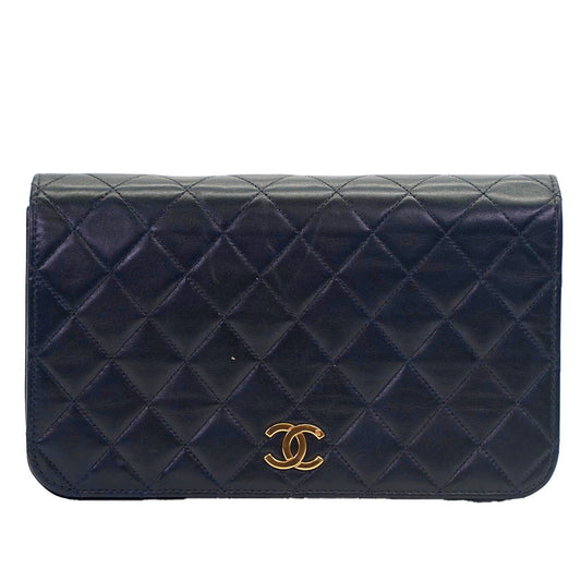 CHANEL<br> Matelassé-Umhängetasche mit Kette