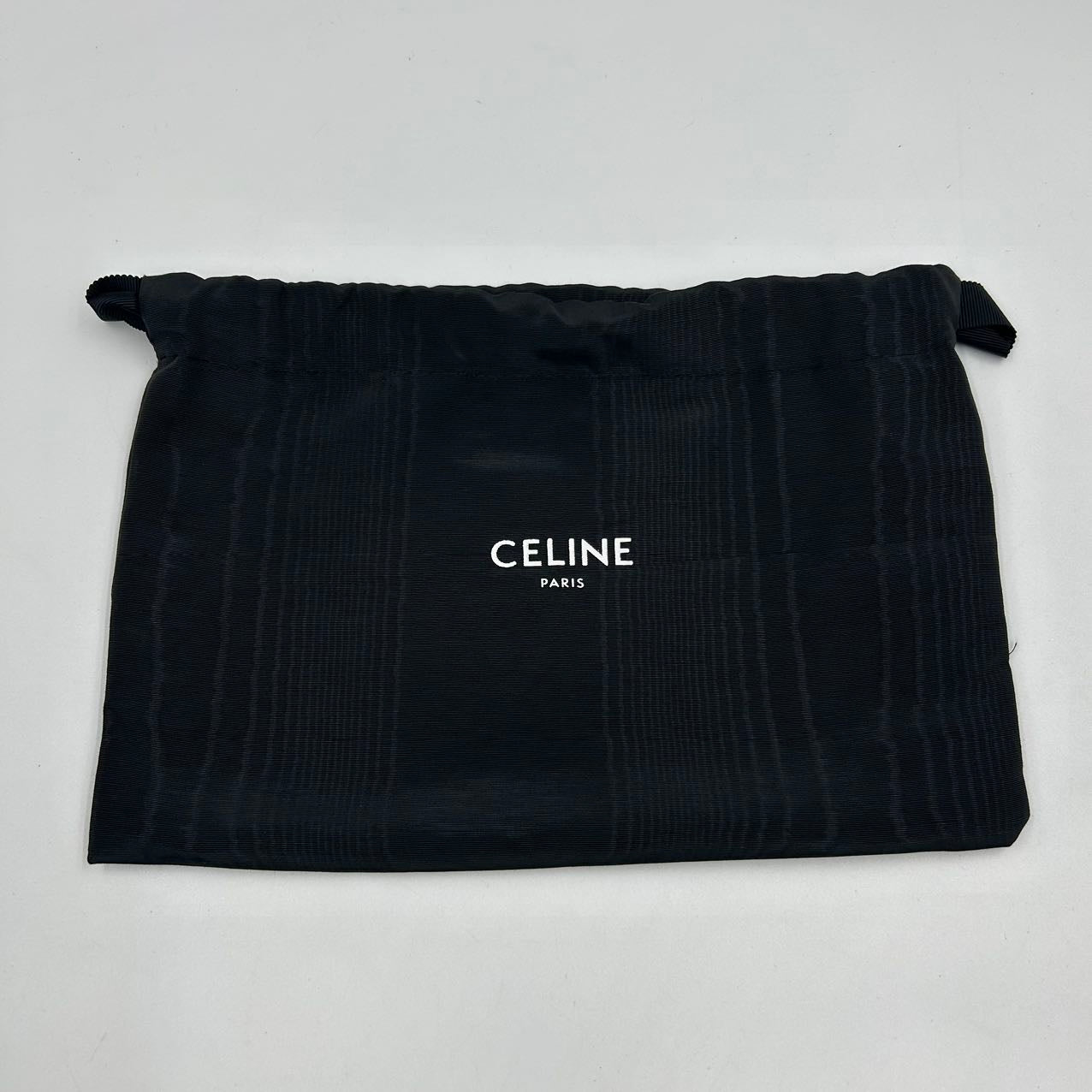 CELINE<br> Triomphe Schultertasche mit Kette