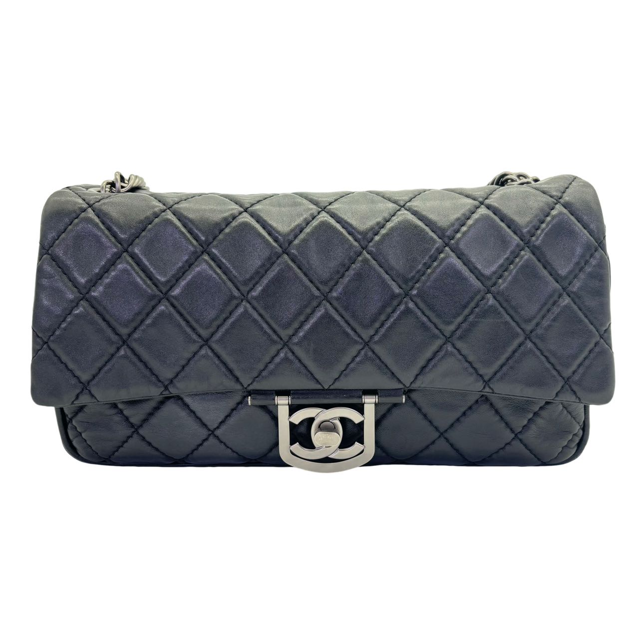 CHANEL<br> Sac porté épaule en chaîne en cuir d'agneau Matelasse