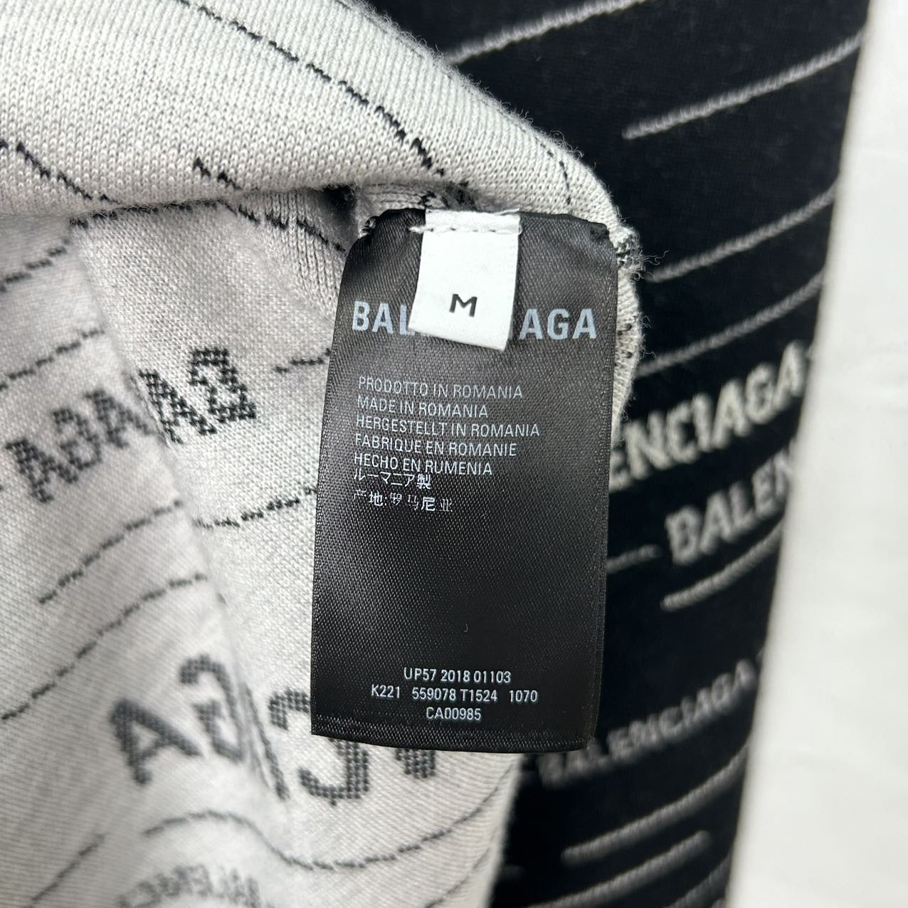 BALENCIAGA<br> Jacquard-Strick mit Rundhalsausschnitt