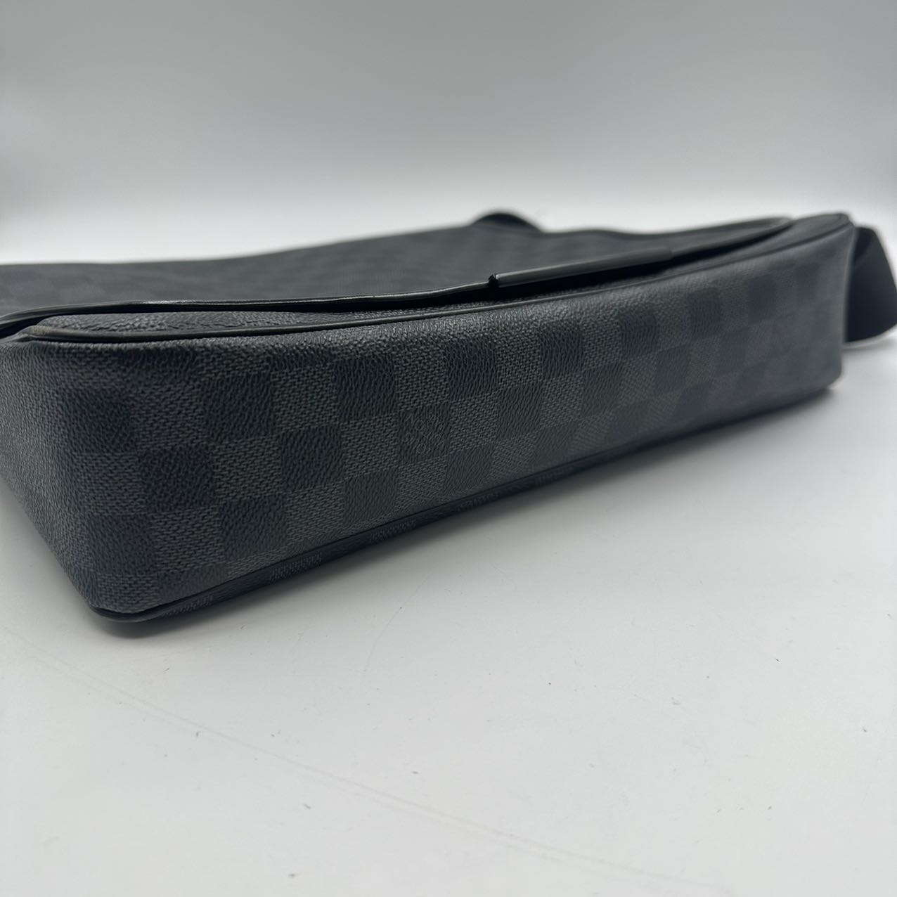 LOUIS VUITTON<br> Damier Graphite Daniel MM