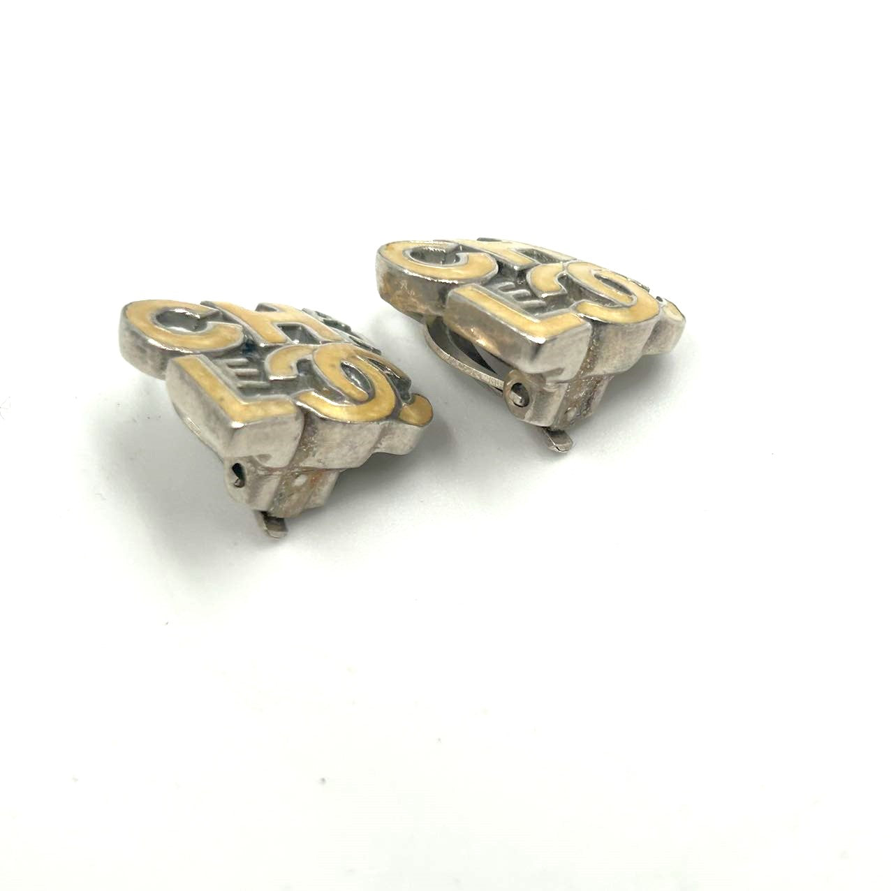 CHANEL<br>Beige CC Earrings