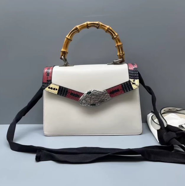 GUCCI<br>Shoulder bag