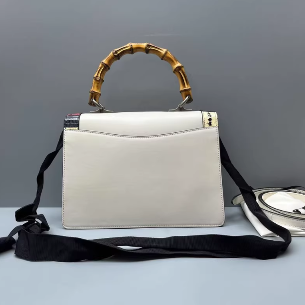 GUCCI<br>Shoulder bag