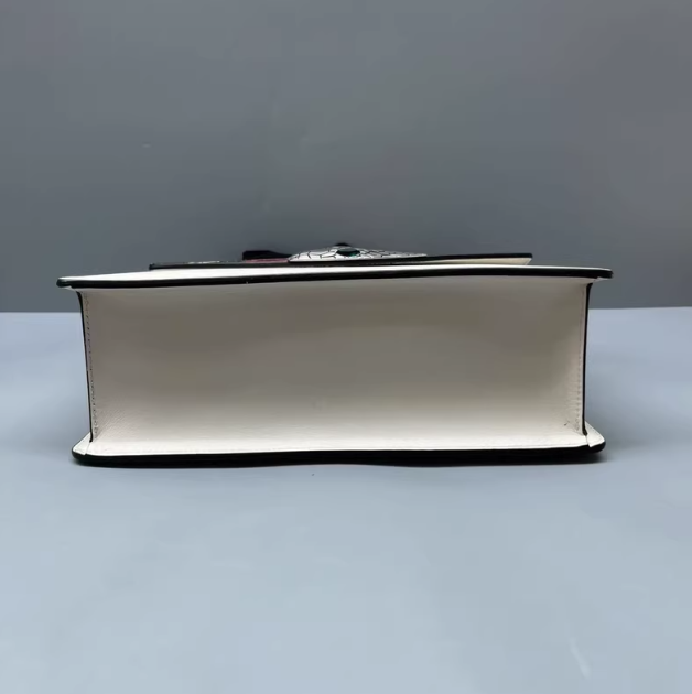 GUCCI<br>Shoulder bag