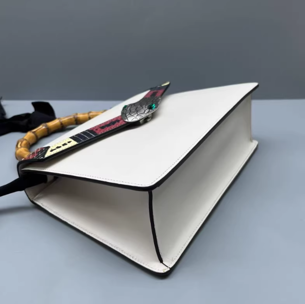 GUCCI<br>Shoulder bag